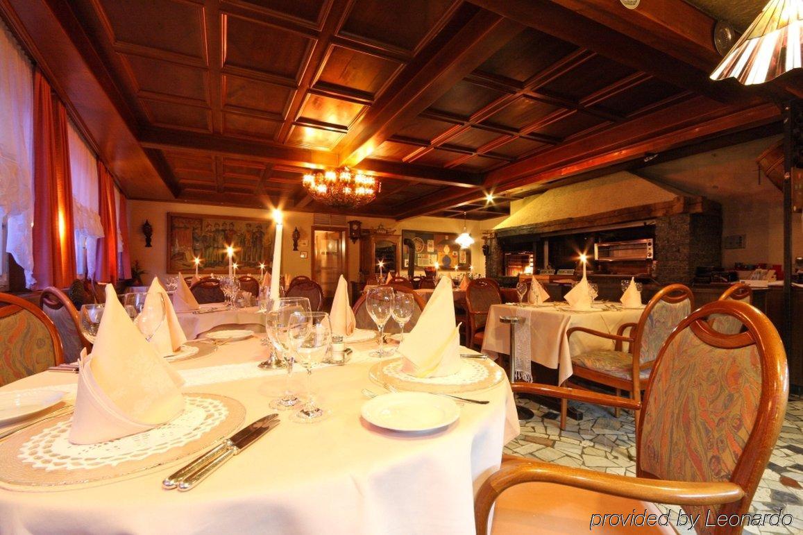 Lifestyle & Spa Hotel Graecherhof غراشن المطعم الصورة